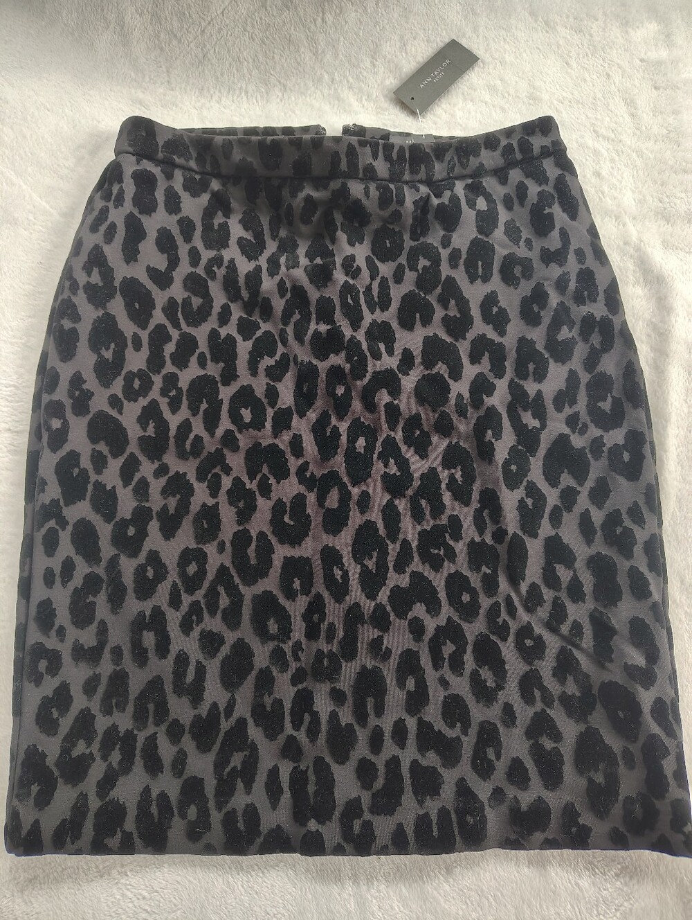 Ann Taylor Leopard-Print Pencil Skirt in Black and Gray
